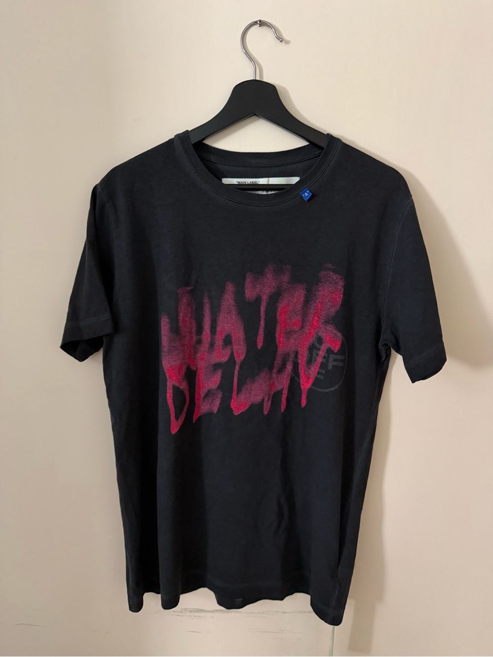 OFF-WHITE
Black Vintage Slim T-Shirt
Size: S
SKU: 192607M21300603